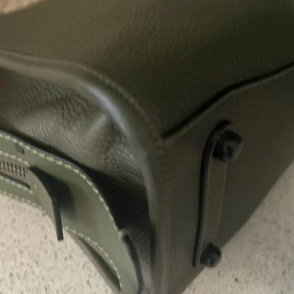 Rogue 36 With Colorblock Snakeskin Detail - Picture 9 of 16